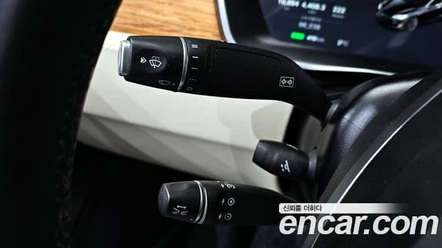 Tesla модель S, 2019 16