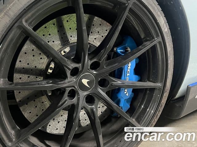 맥라렌 600LT 3.8 Spyder, 2020 все фото