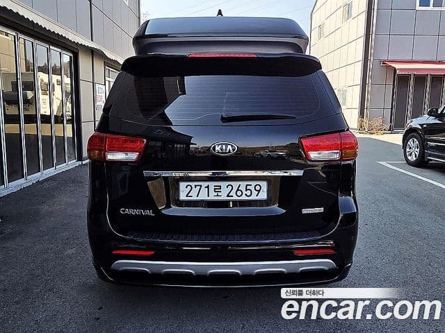 Kia All New Carnival Noblesse, 2016 4