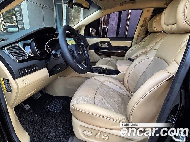 Kia All New Carnival Noblesse, 2016 6