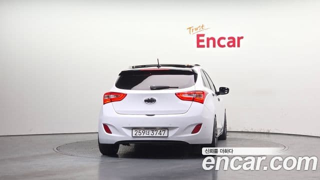 Hyundai i30(новый кузов / новое поколение) 1.6 GDI Extreme, 2012 4