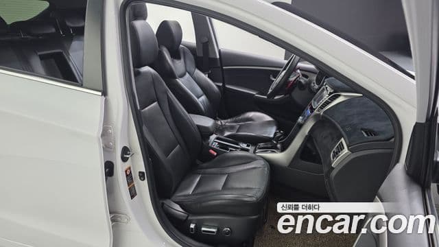 Hyundai i30(новый кузов / новое поколение) 1.6 GDI Extreme, 2012 12