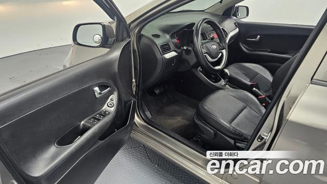 Kia All New Morning Luxury, 2012 11