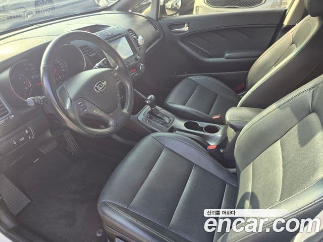 Kia K3 Luxury, 2015 11