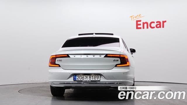Volvo S90 B6 AWD Ultimate Bright, 2023 4
