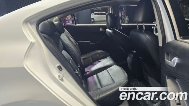 Kia K3 Deluxe, 2015 12