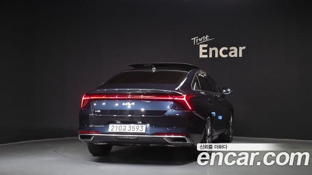 Kia K8 Signature, 2023 4