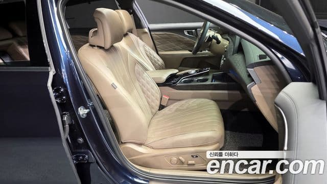 Kia K8 Signature, 2023 12