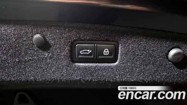 Kia K8 Signature, 2023 18