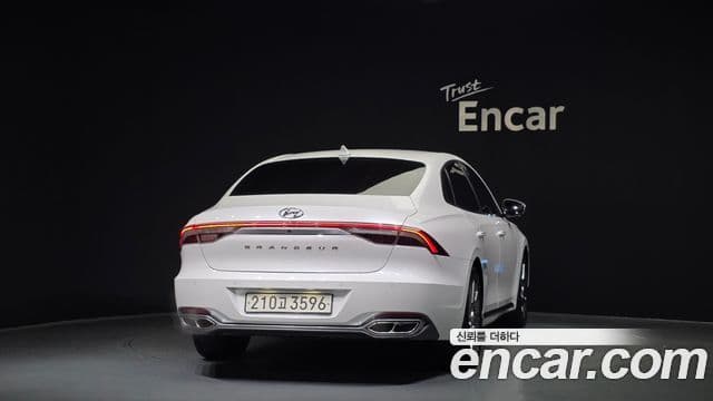 Hyundai The / новый New Grandeur IG гибрид Calligraphy, 2021 4