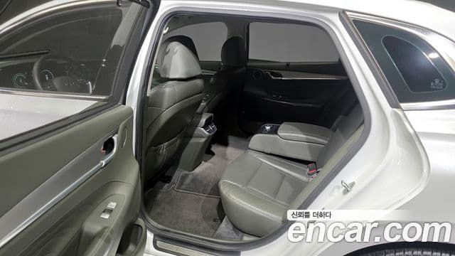 Hyundai The / новый New Grandeur IG гибрид Calligraphy, 2021 11