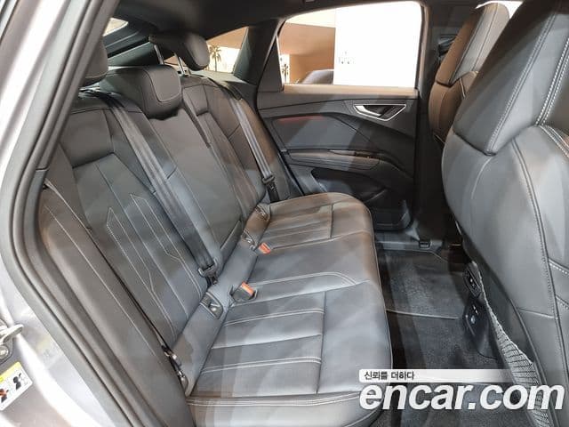 Audi Q4 e-Tron (F4) 45 Premium Sportback, 2025 11