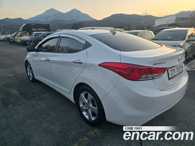 Hyundai Avante MD Luxury, 2012 4