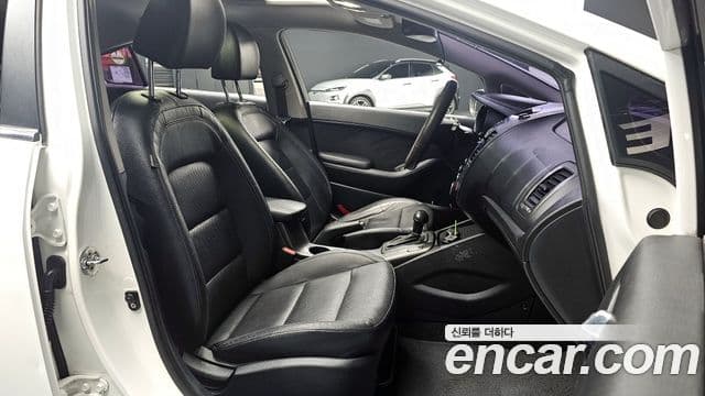 Kia K3 Noblesse, 2015 11