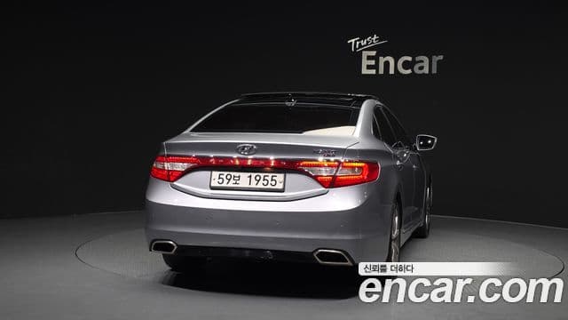 Hyundai Grandeur HG Premium, 2015 4