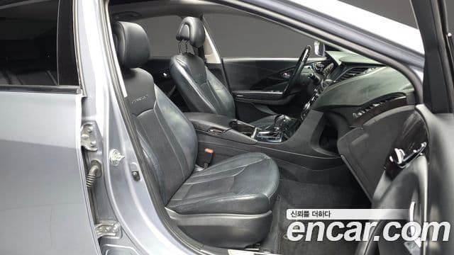 Hyundai Grandeur HG Premium, 2015 11