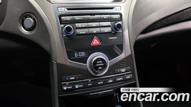 Hyundai Grandeur HG Premium, 2015 16