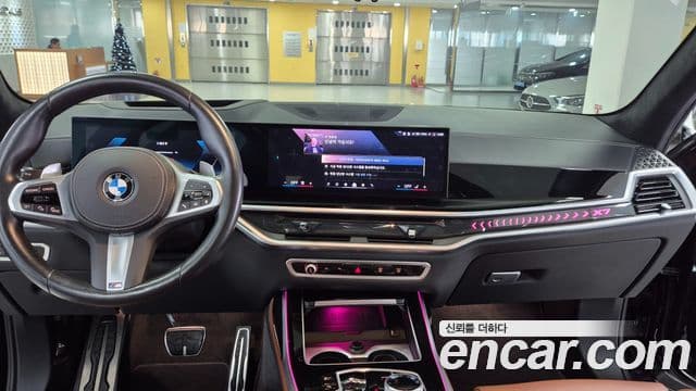 BMW X7 (G07) xDrive 40i M Sport 6인승, 2024 7