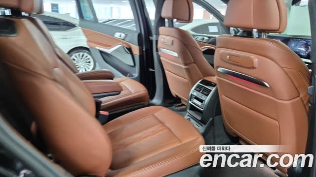 BMW X7 (G07) xDrive 40i M Sport 6인승, 2024 12