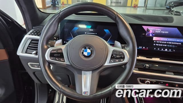 BMW X7 (G07) xDrive 40i M Sport 6인승, 2024 15