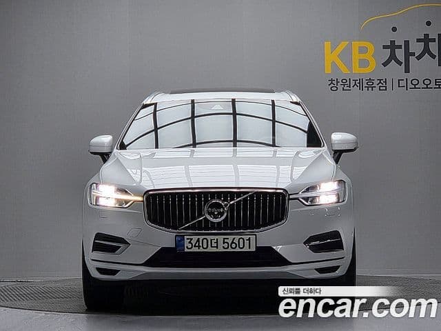 Volvo XC60 2세대 T8 Inscription, 2021 3