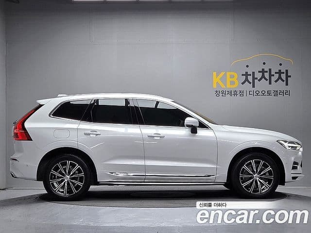 Volvo XC60 2세대 T8 Inscription, 2021 7