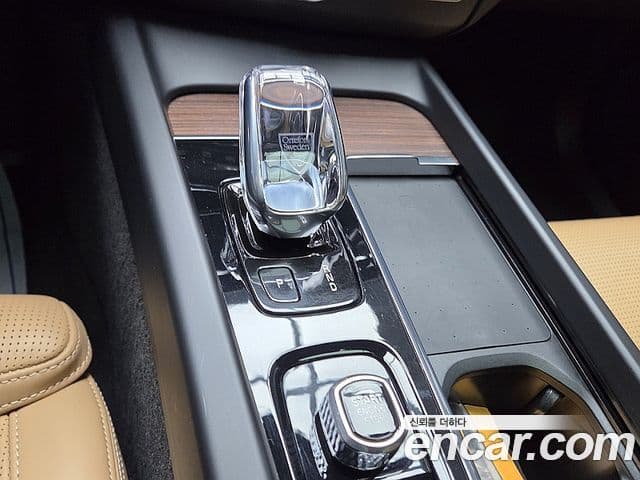 Volvo XC60 2세대 T8 Inscription, 2021 9