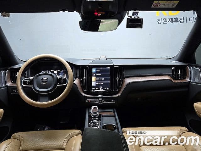 Volvo XC60 2세대 T8 Inscription, 2021 10