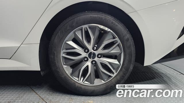 Kia K5 гибрид 3세대 Prestige, 2023 все фото