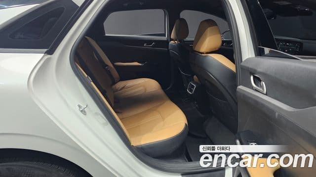 Kia K5 гибрид 3세대 Prestige, 2023 12