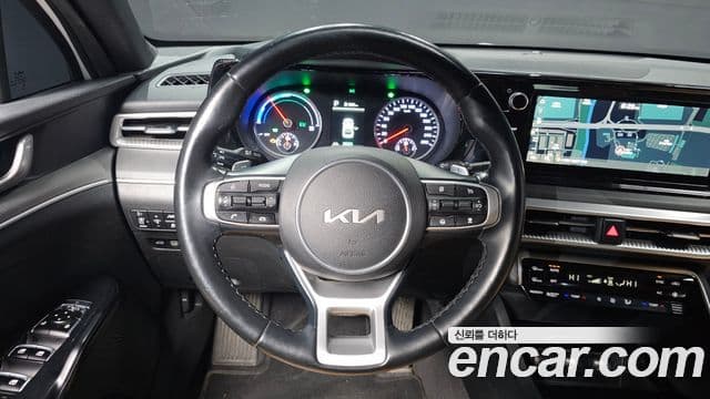 Kia K5 гибрид 3세대 Prestige, 2023 13