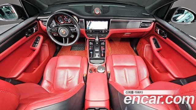 Porsche Macan 95B, 2024 7