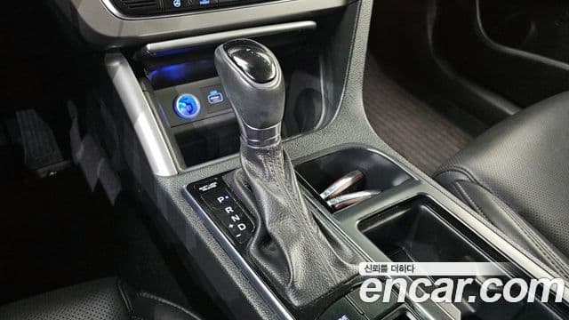 Hyundai LF Sonata 2.0 Smart, 2015 9