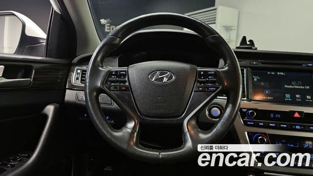 Hyundai LF Sonata 2.0 Smart, 2015 13