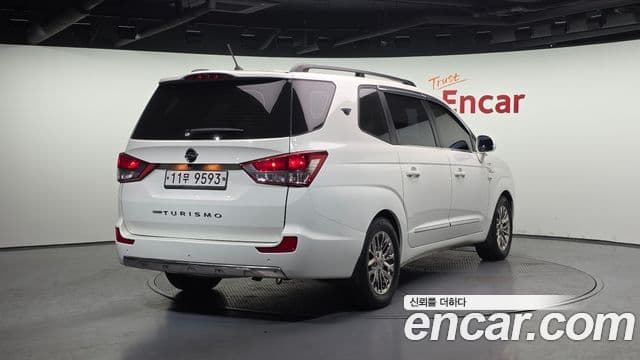 KG모빌리티(SsangYong) Korando 투리스모 4WD Extreme 9인승, 2015 2
