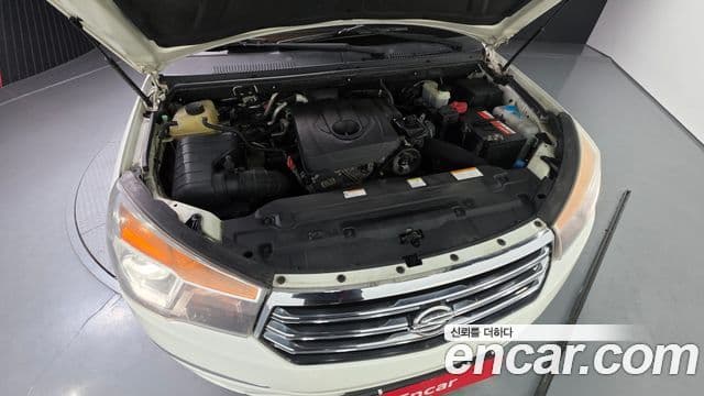 KG모빌리티(SsangYong) Korando 투리스모 4WD Extreme 9인승, 2015 6