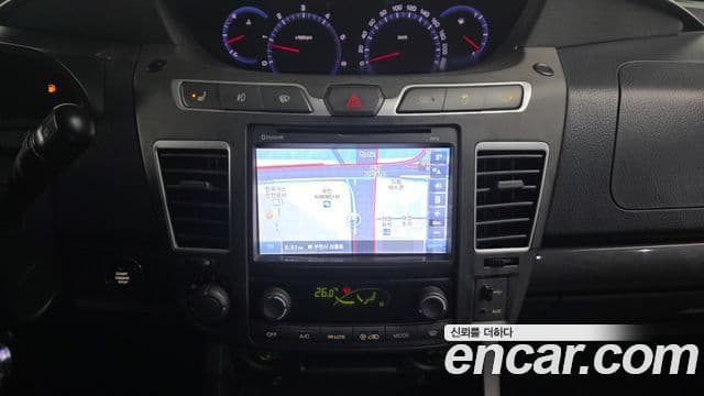 KG모빌리티(SsangYong) Korando 투리스모 4WD Extreme 9인승, 2015 14