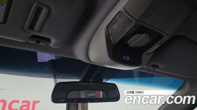 KG모빌리티(SsangYong) Korando 투리스모 4WD Extreme 9인승, 2015 19