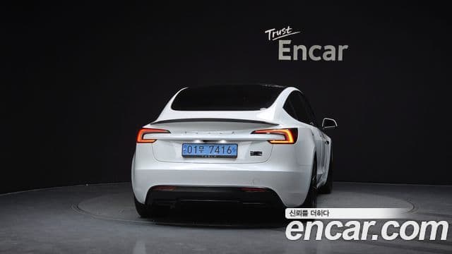 Tesla модель 3 performance, 2024 4