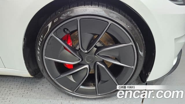 Tesla модель 3 performance, 2024 все фото