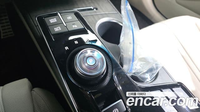 Kia K8 Signature, 2023 9