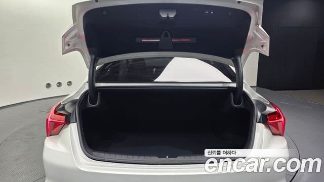 Kia K8 Signature, 2023 20