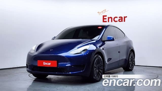 Tesla модель Y, 2024 1