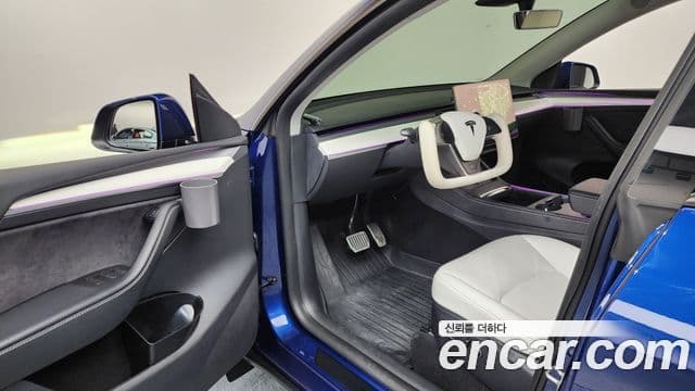 Tesla модель Y, 2024 10