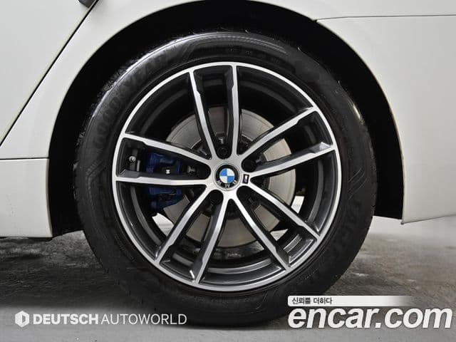 BMW 5시리즈 (G30) 520i M Sport, 2023 все фото
