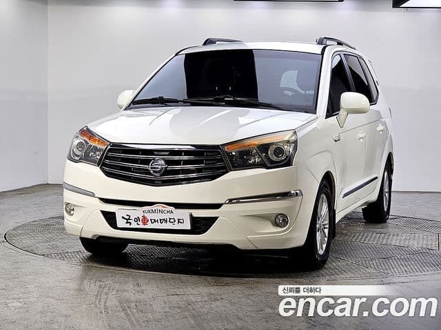 KG모빌리티(SsangYong) Korando 투리스모 2WD GT 11인승, 2014 2