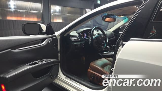 Maserati 기블리 3세대, 2015 10