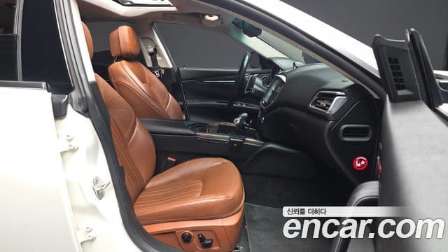 Maserati 기블리 3세대, 2015 11