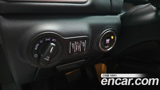 Maserati 기블리 3세대, 2015 17