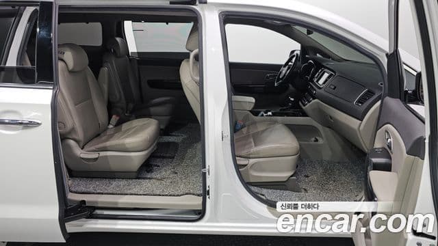 Kia All New Carnival Prestige, 2018 11